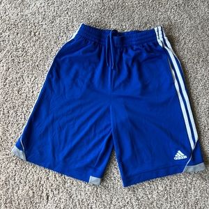 Adidas shorts boys size XL (18-20). Pockets w/inner drawstring.